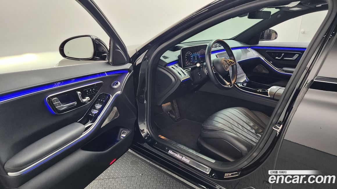 Mercedes-Benz S-Class 2021