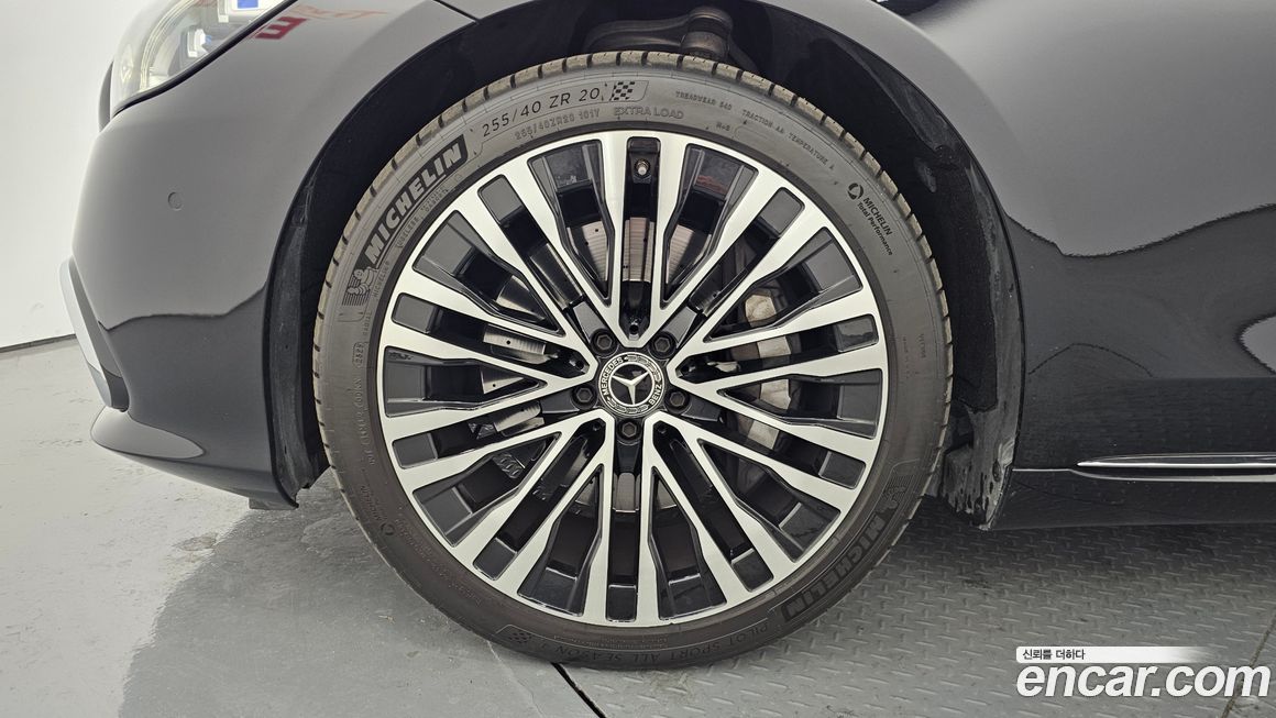 Mercedes-Benz S-Class 2022