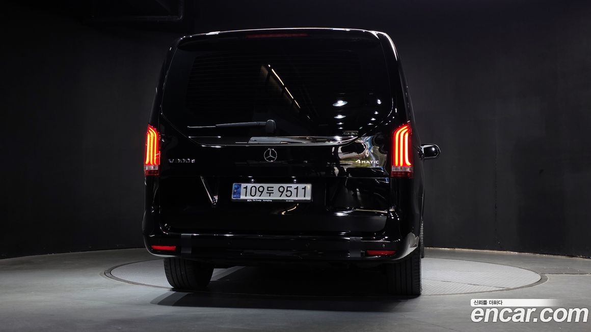 Mercedes-Benz V-Class 2023