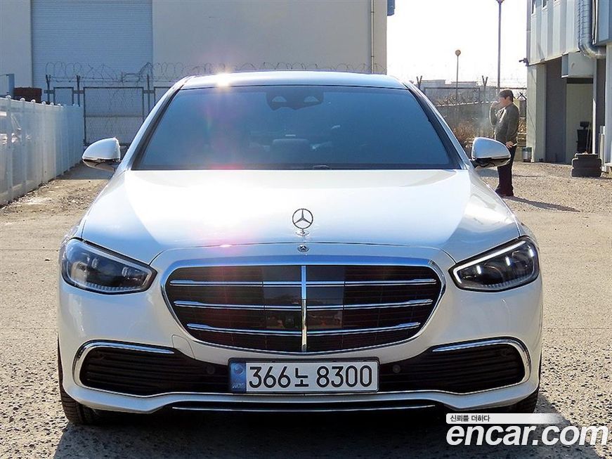 Mercedes-Benz S-Class 2022