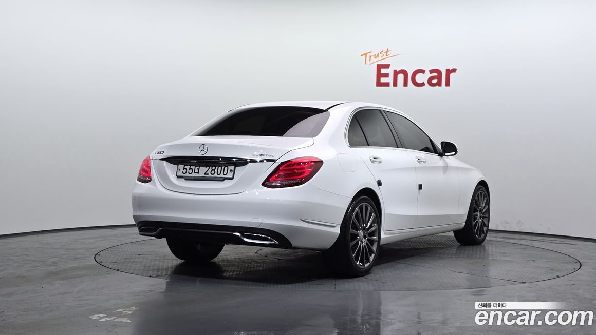 Mercedes-Benz C-Class 2015