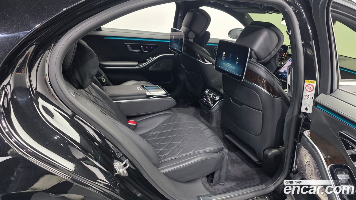 Mercedes-Benz S-Class 2021