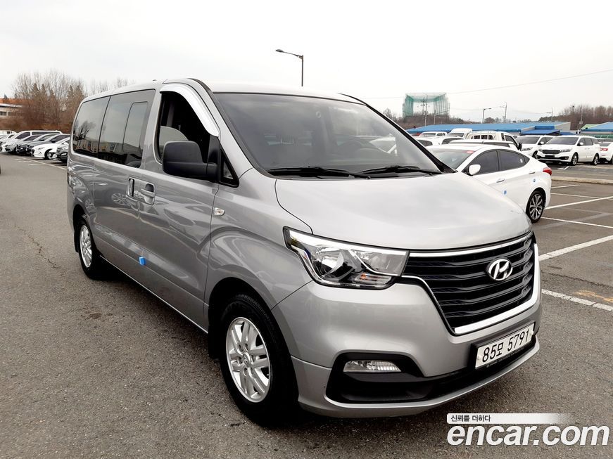 Hyundai Starex 2019