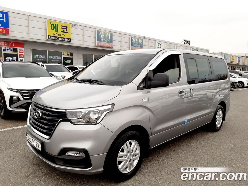Hyundai Starex 2019