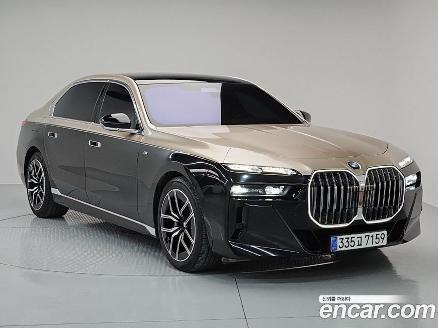 BMW 7-Series 2024