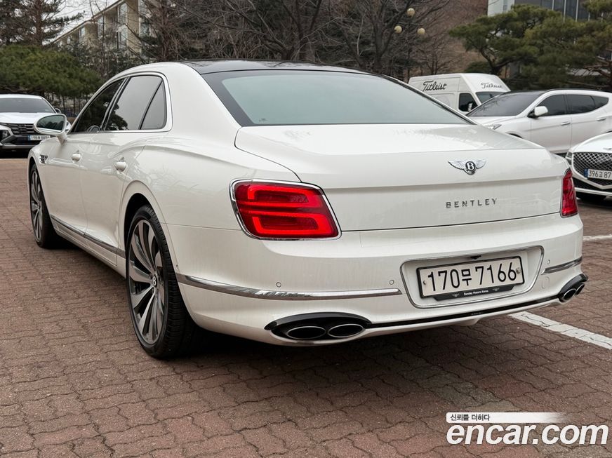 Bentley Flying Spur 2022
