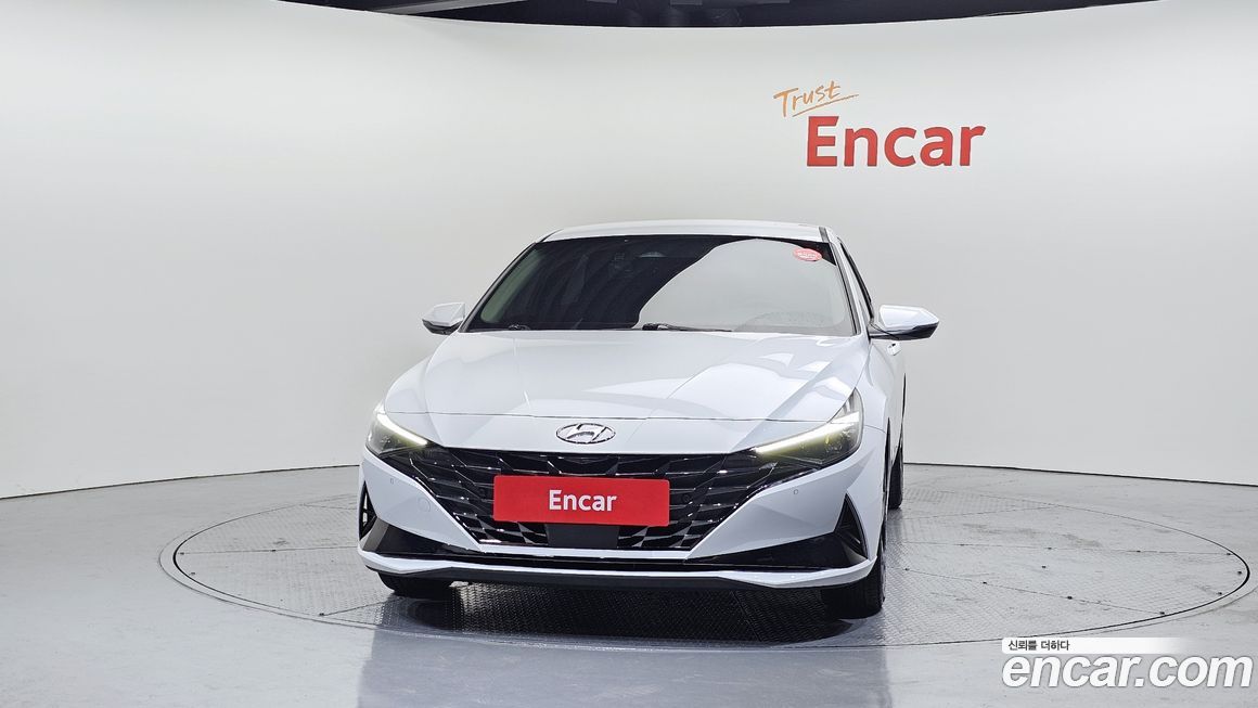 Hyundai AVANTE 2021