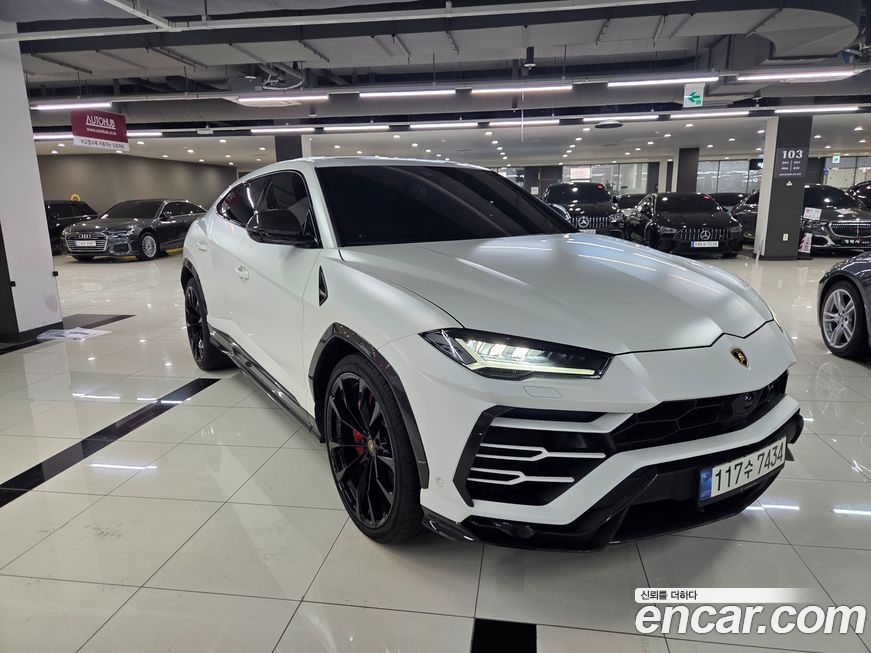 Lamborghini Urus 2020