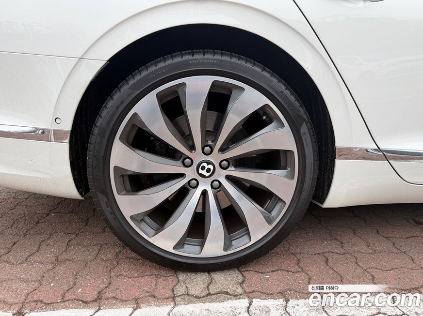 Bentley Flying Spur 2022