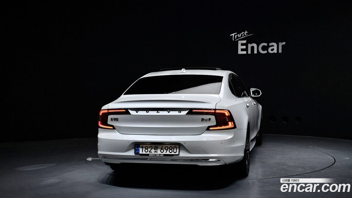 Volvo S90 2021