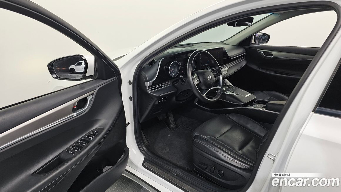 Hyundai Grandeur 2021