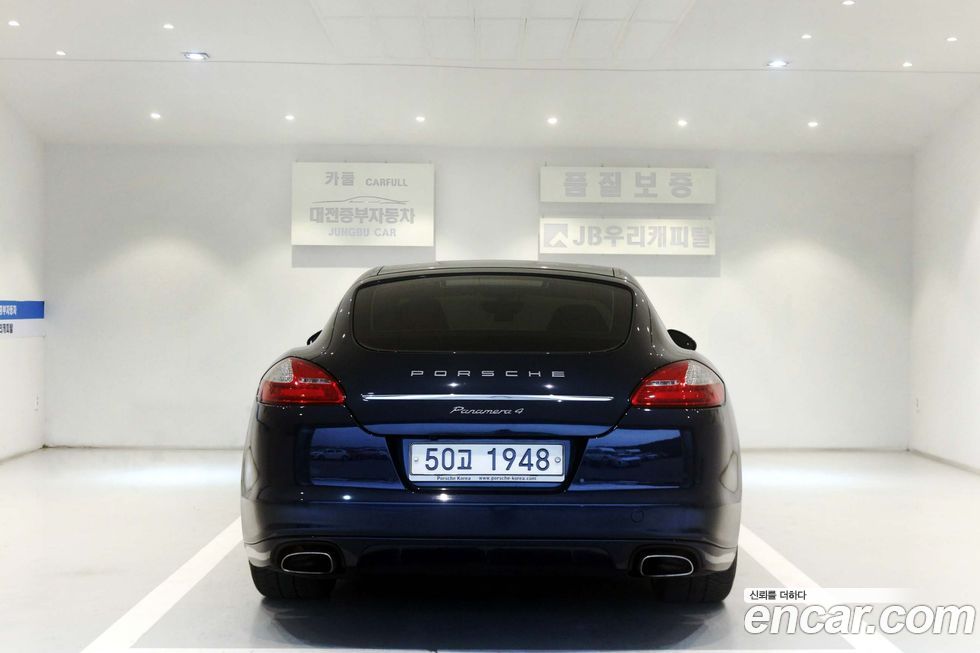 Porsche Panamera 2012