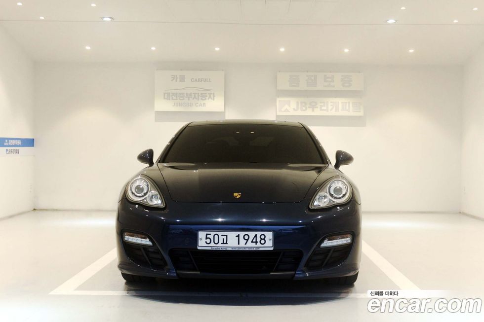 Porsche Panamera 2012