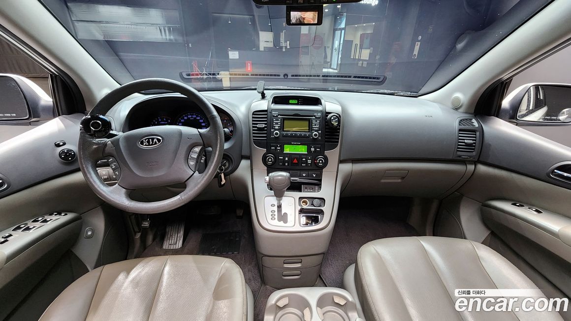 Kia Canival 2012