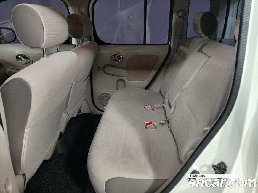 Nissan Cube 2011