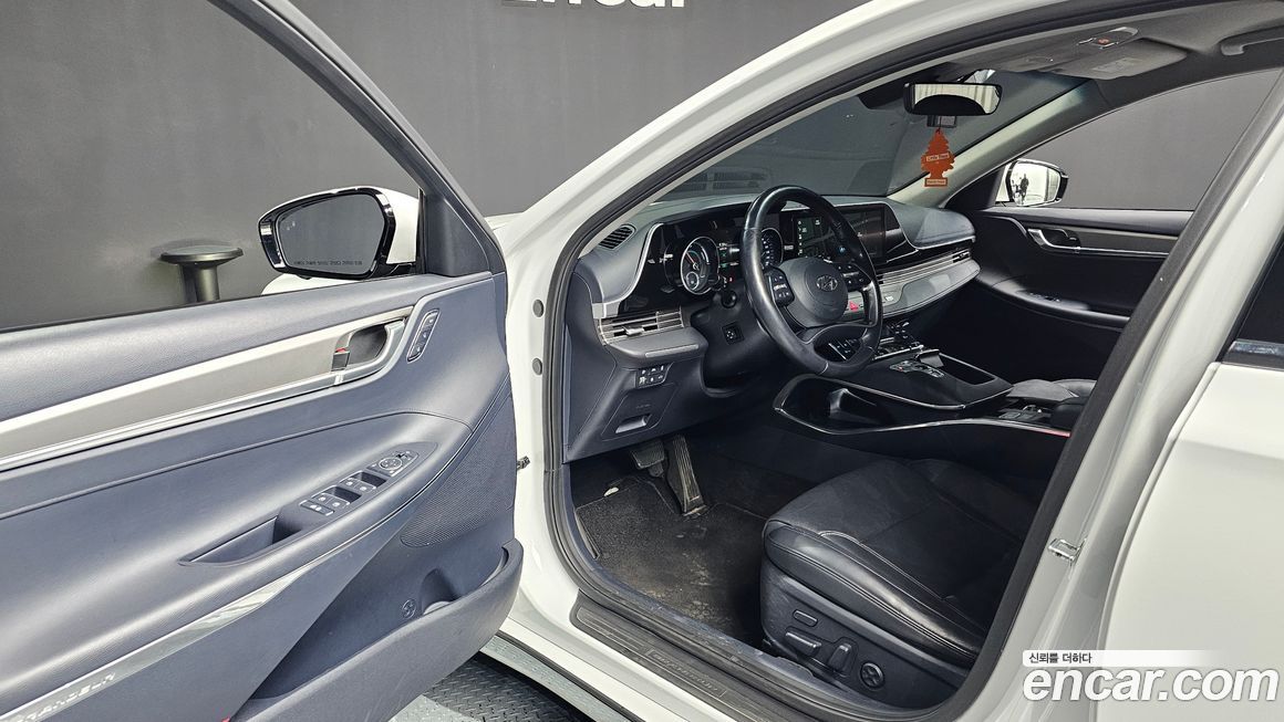 Hyundai Grandeur 2021