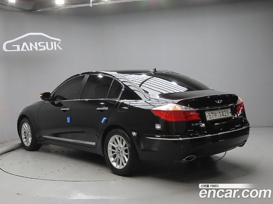 Hyundai Genesis 2009