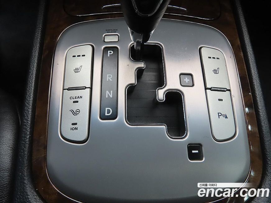 Hyundai Genesis 2009