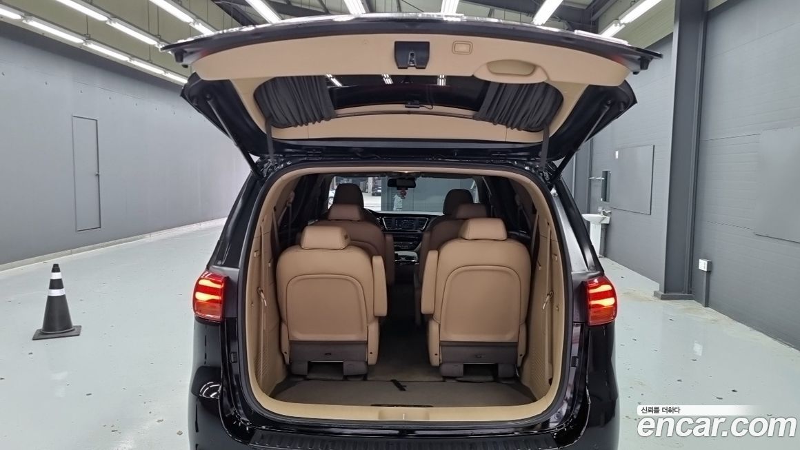 Kia Canival 2019