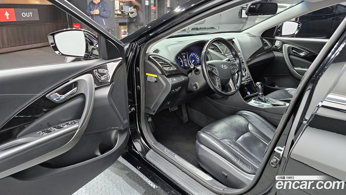 Hyundai Grandeur 2016