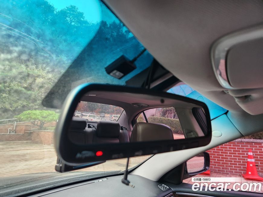 Hyundai Genesis 2013