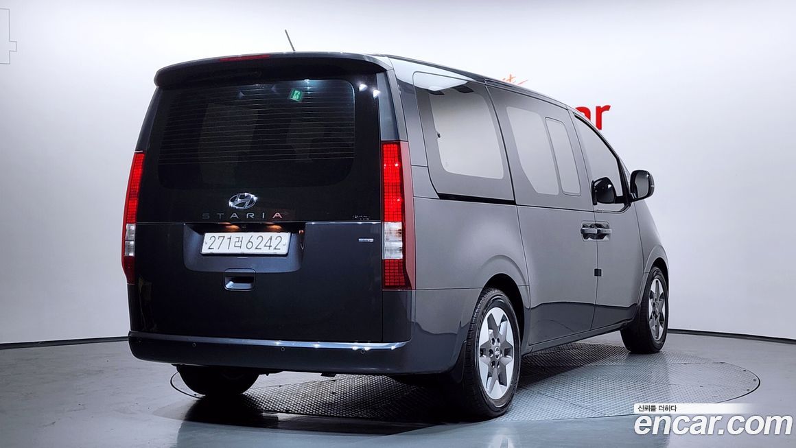 Hyundai Staria 2022