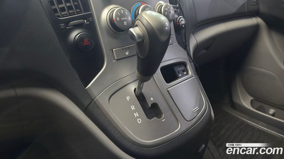 Hyundai Starex 2016