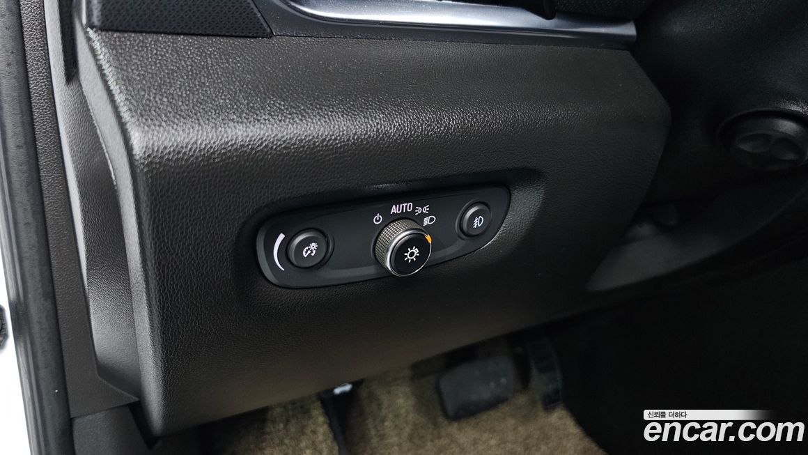 ChevroletGMDaewoo Traverse 2021