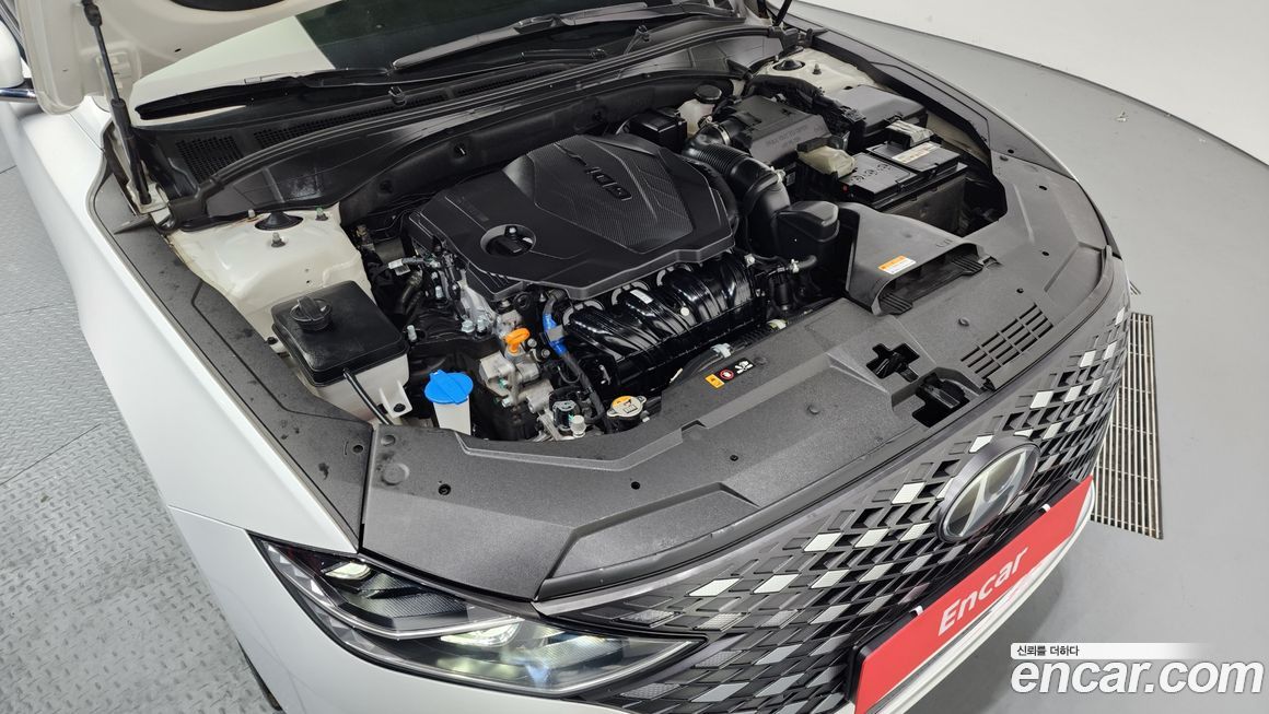 Hyundai Grandeur 2022