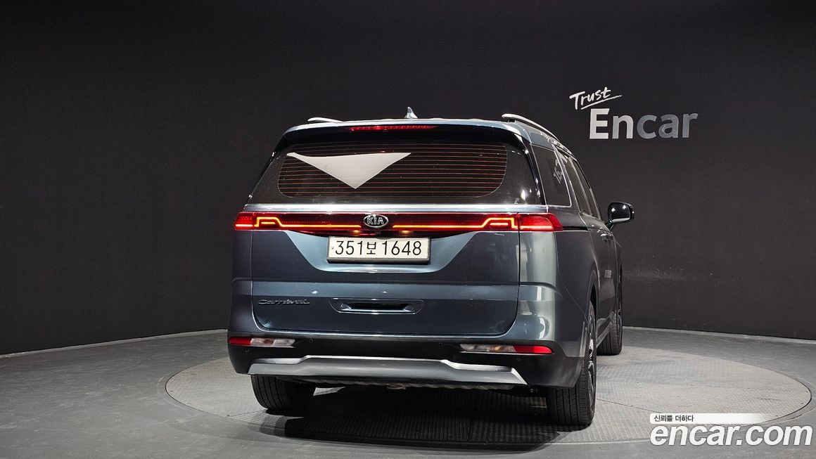 Kia Canival 2021