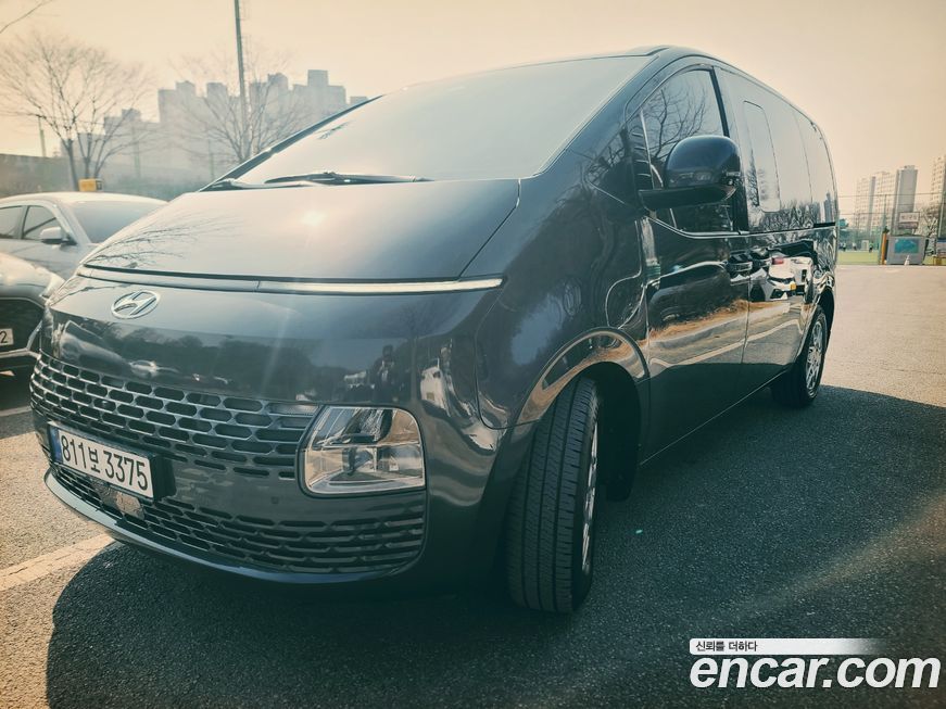 Hyundai Staria 2023