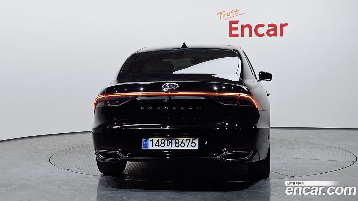 Hyundai Grandeur 2022