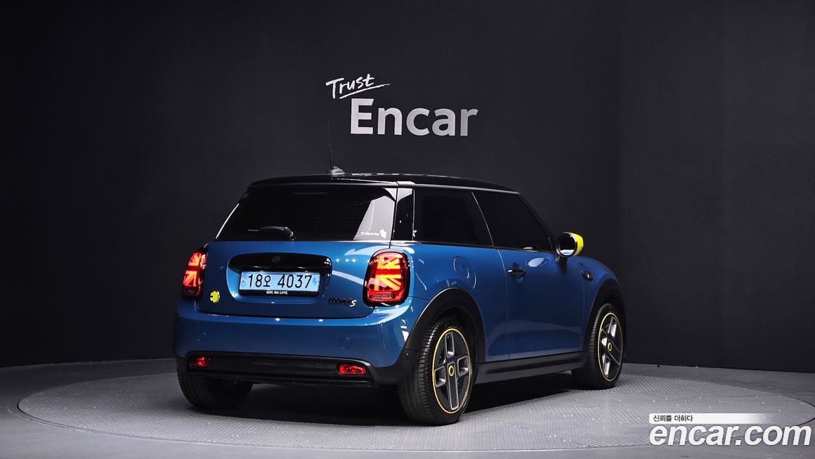 Mini Cooper 2024