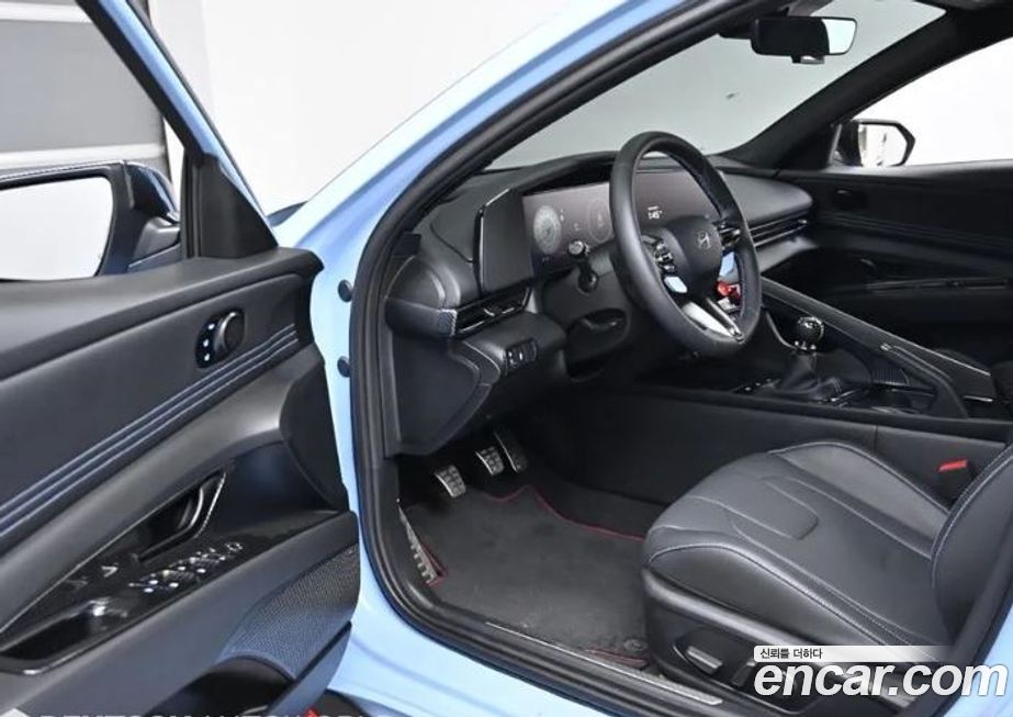 Hyundai AVANTE 2025