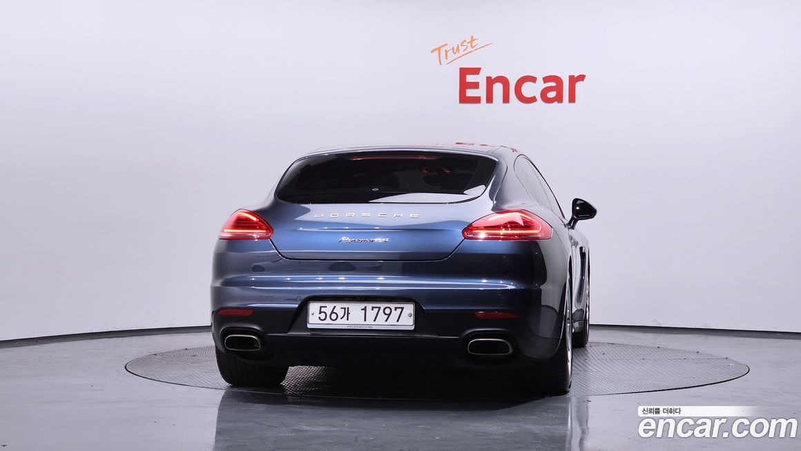Porsche Panamera 2015