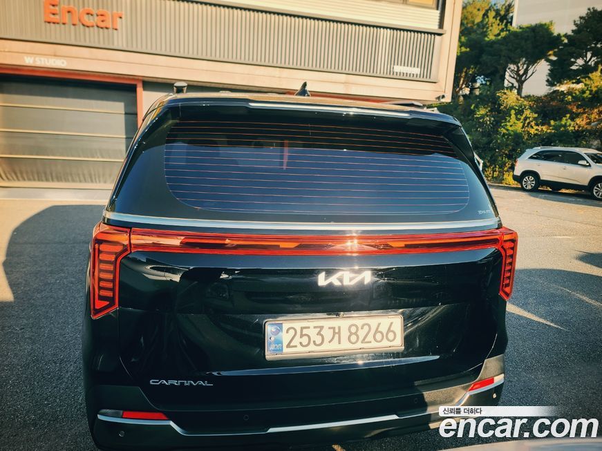 Kia Canival 2025