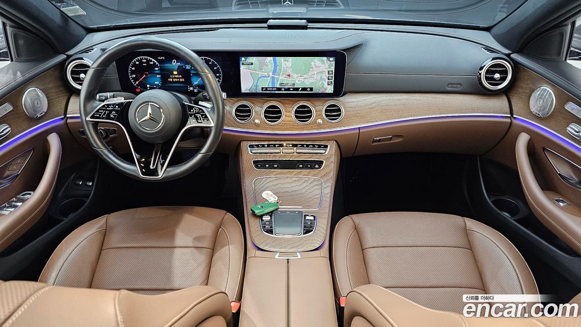 Mercedes-Benz E-Class 2021