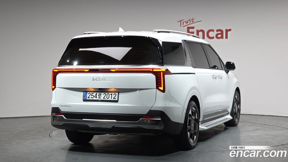 Kia Canival 2025