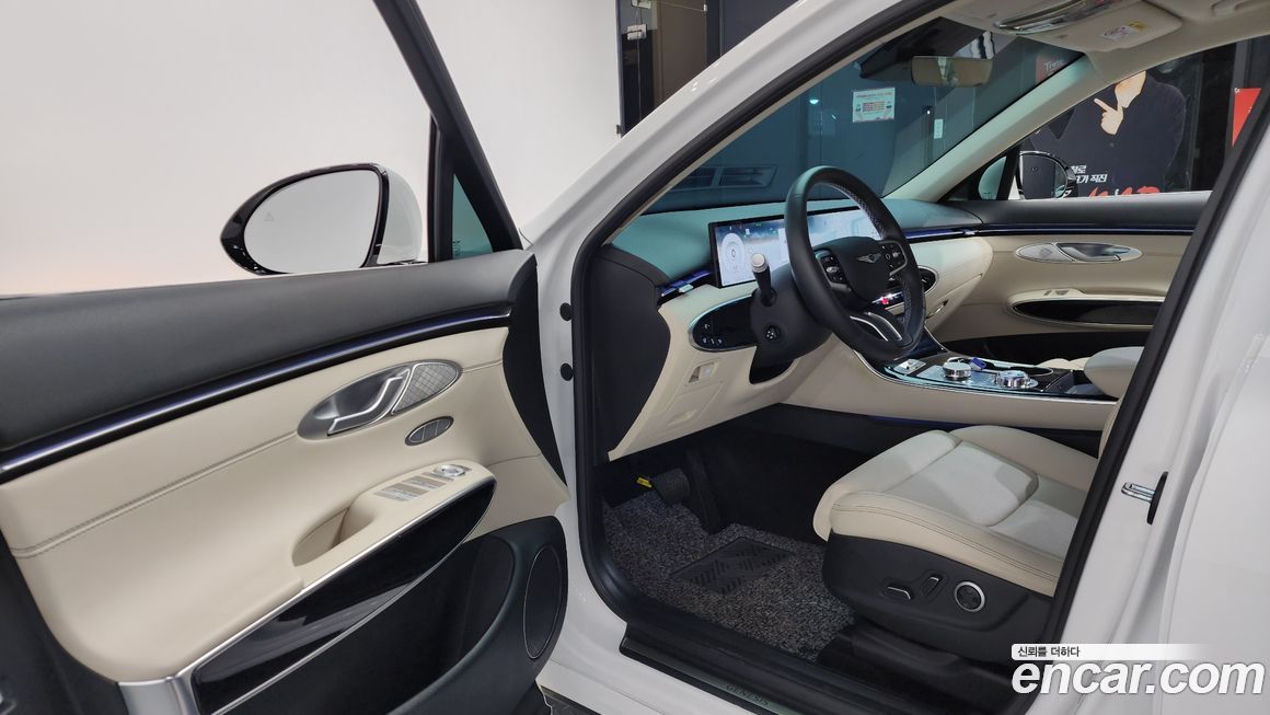Genesis GV70 2025