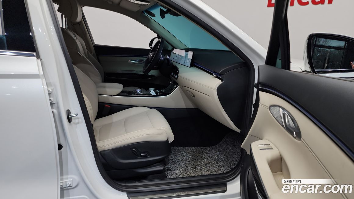 Genesis GV70 2025