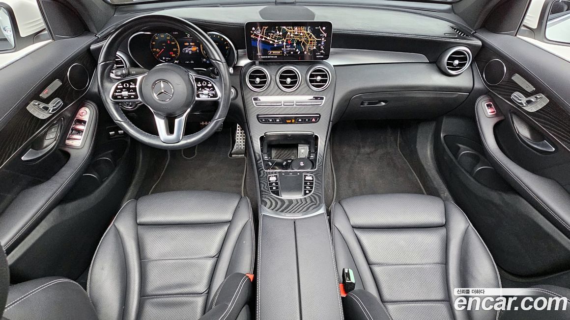 Mercedes-Benz GLC-Class 2023