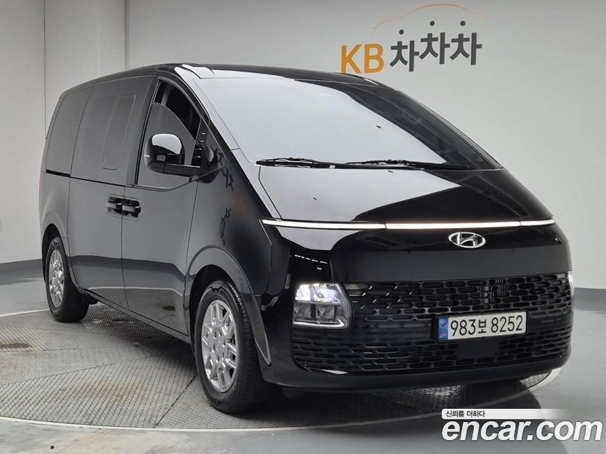 Hyundai Staria 2022