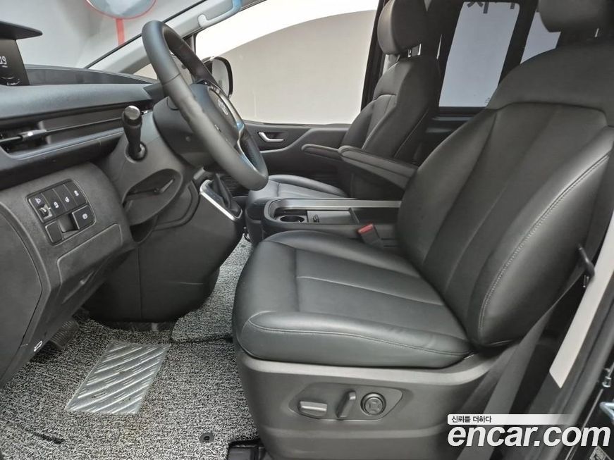 Hyundai Staria 2022
