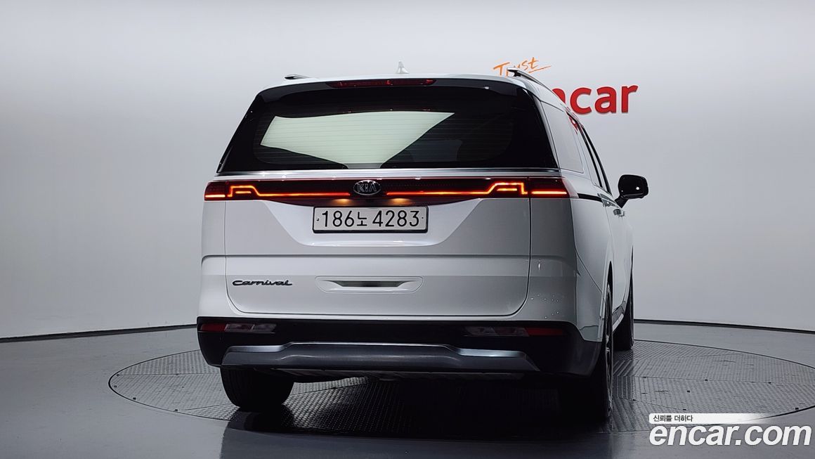 Kia Canival 2021