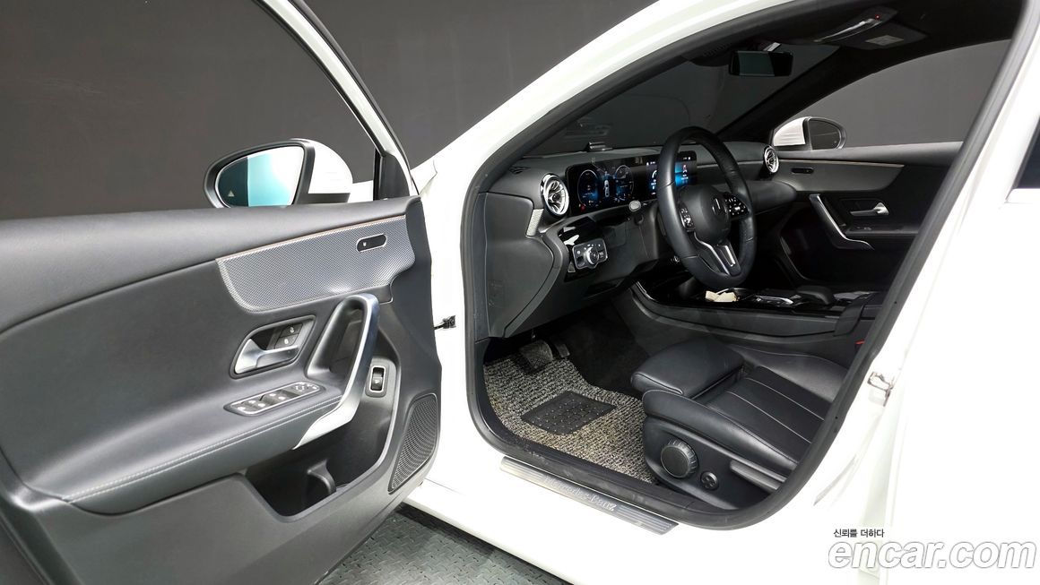 Mercedes-Benz A-Class 2022