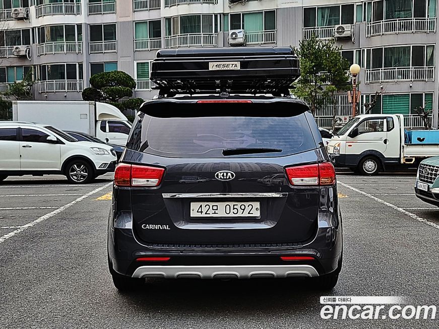 Kia Canival 2016