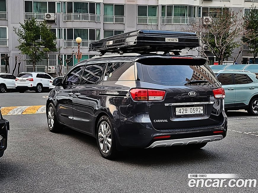 Kia Canival 2016