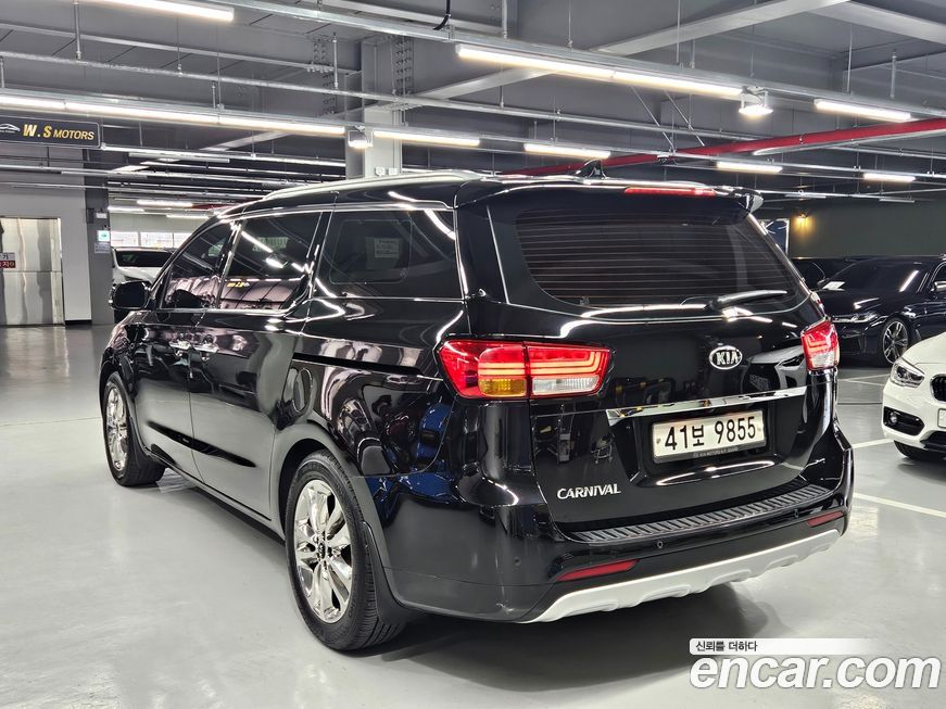 Kia Canival 2015