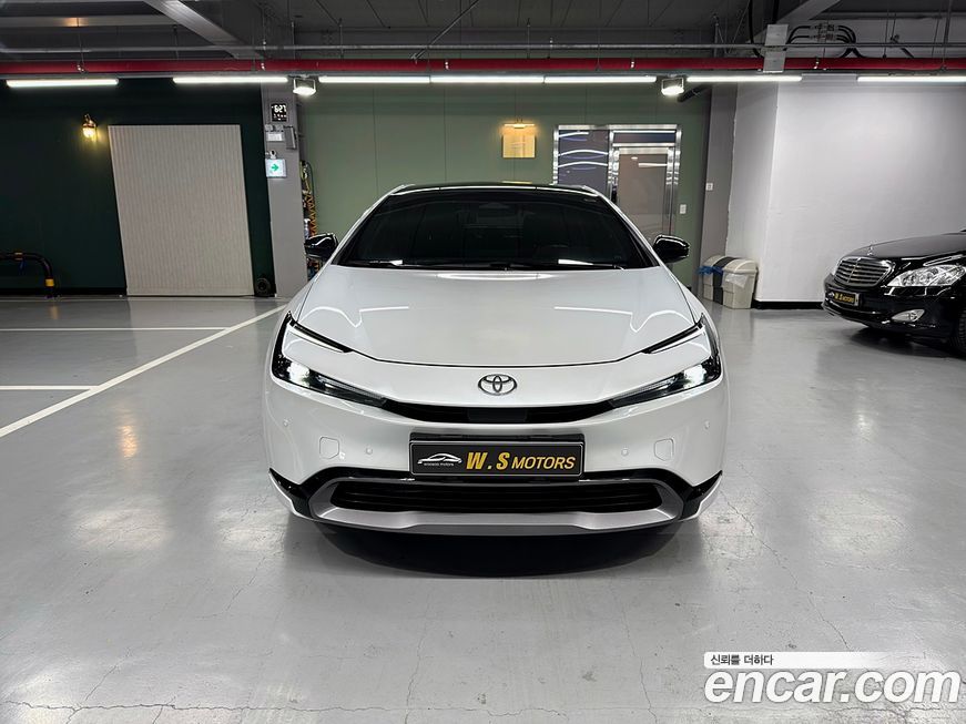 Toyota Prius 2024