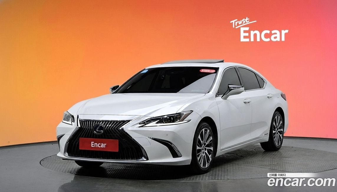Lexus ES 2019
